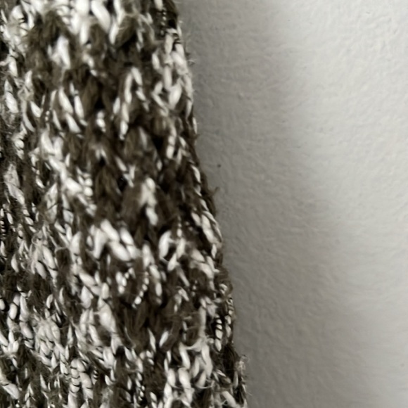 Marled Abercrombie and Fitch Cardigan - Picture 4 of 4